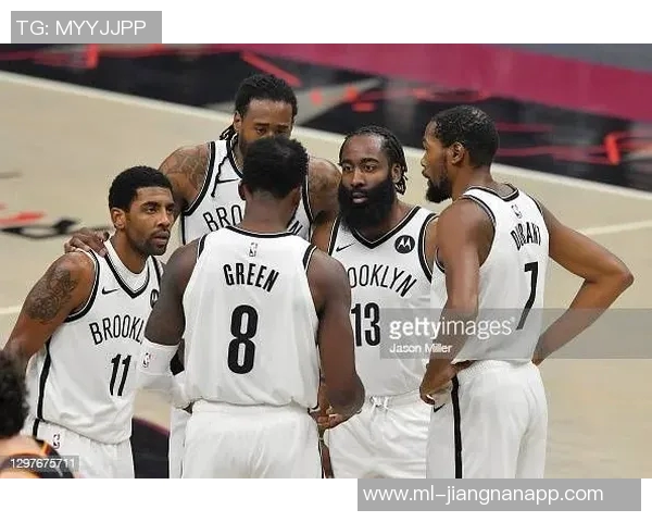 文班赞克拉克大学表现令人敬畏男女篮球场上她的表现令人惊叹不已